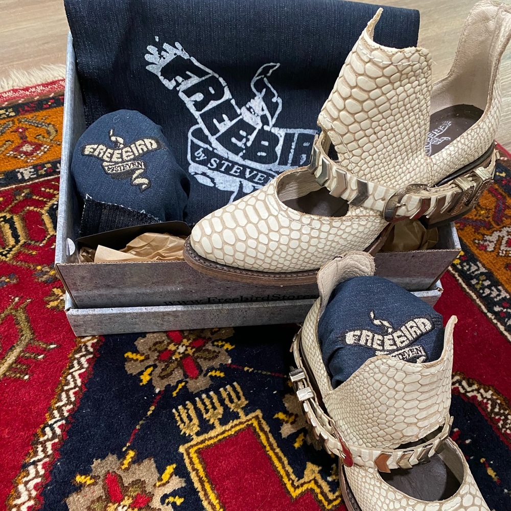 FREEBIRD Sz 6